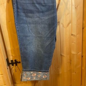 Embroidered cuff Lane Bryant Cropped Jeans